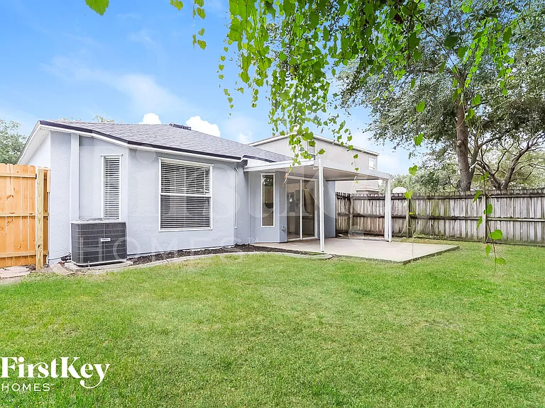 802 Briarcliff Dr — Photo 15