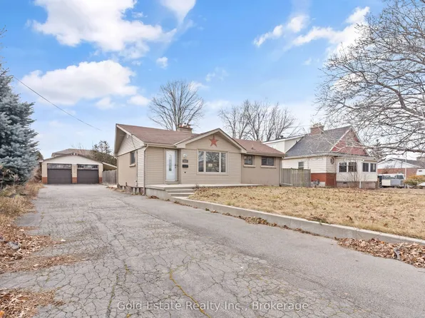 298 Barton St, Hamilton, ON L8E 2K6