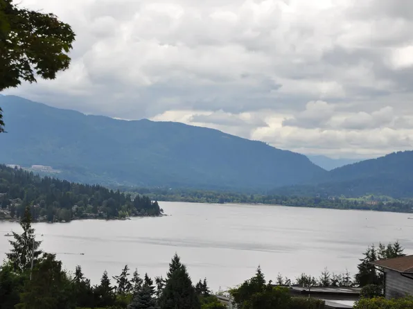 17176 NE 5th Pl, Bellevue, WA 98008