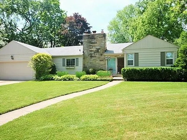 1411 Cedar Hill Dr, Royal Oak, MI 48067
