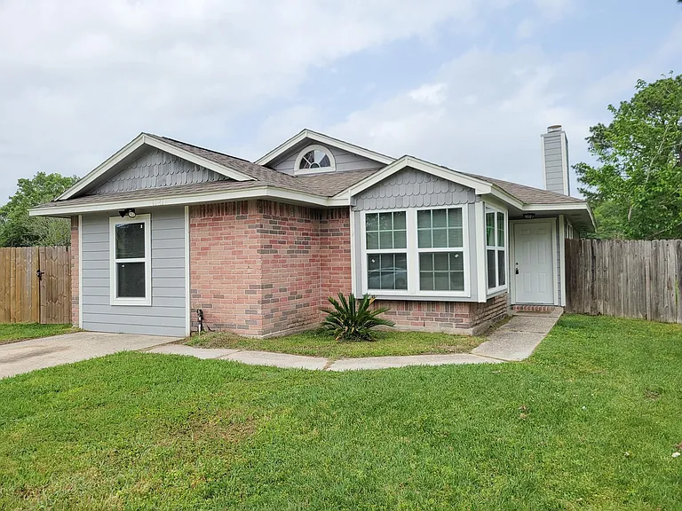 15814 Murrelet Ct — Photo 1