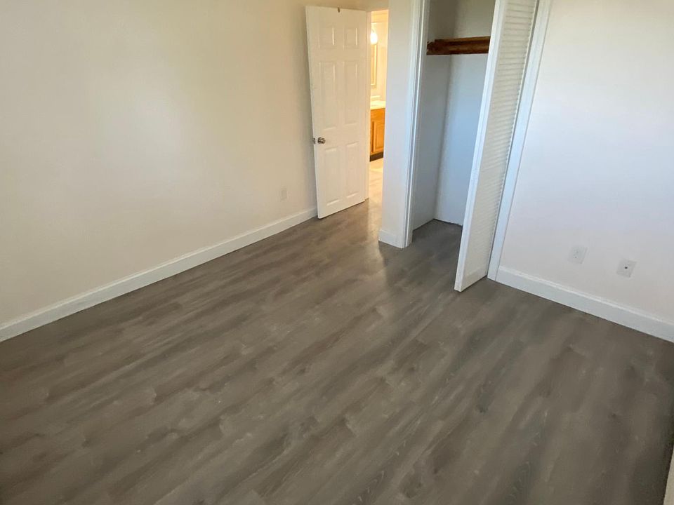 1st image of 220 Quincy Ave #8A