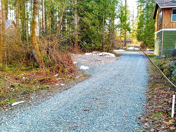 Access Road Lot on Left