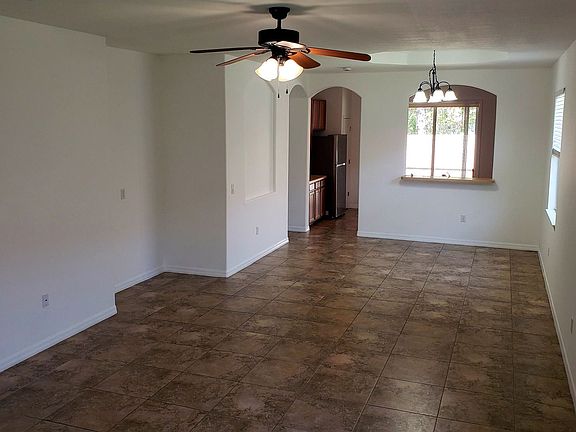4th image of 1367 Daryl Dr