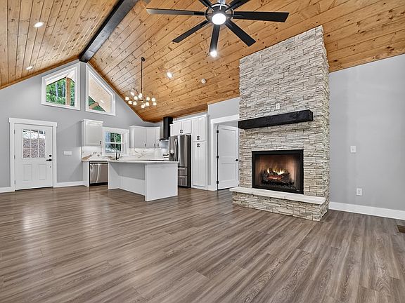 4th image of 287 Rose Ridge Ln