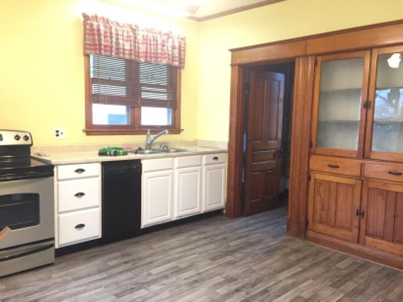 1st image of 213 N Miami St