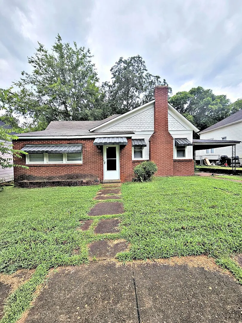 House For Rent - Decatur — Photo 1