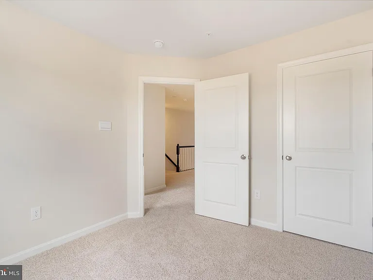 420 Carroll Walk Ave — Photo 20