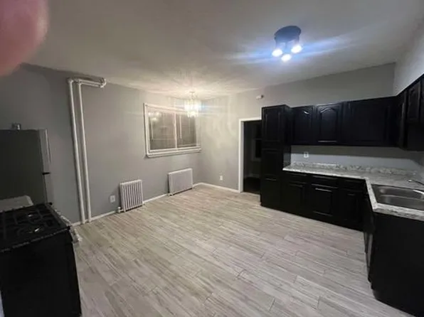 2543 Pierce St NE #1, Minneapolis, MN 55418