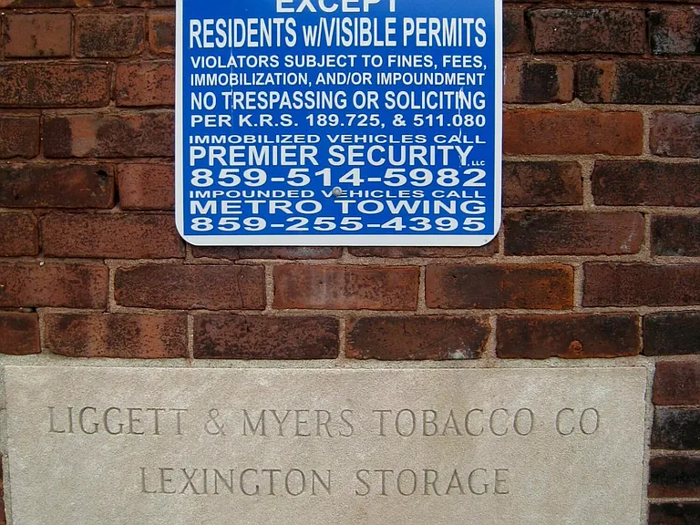 585 S Upper St #114 — Photo 32
