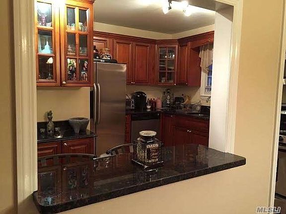 3rd image of 4739 Wilshire Ln