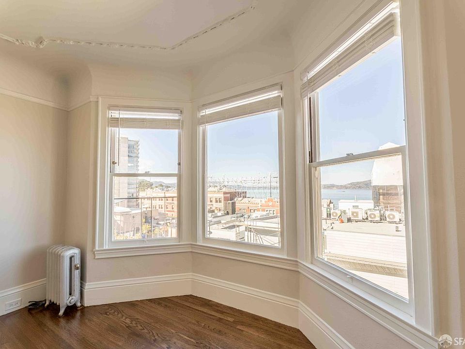1st image of 910 Bay St APT 12