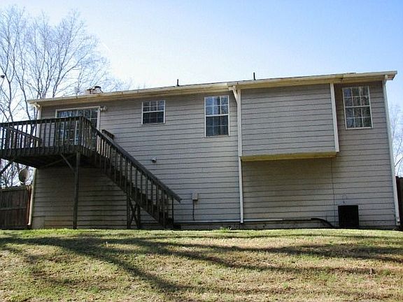 3rd image of 2816 Aunt Pitty Pat Ln