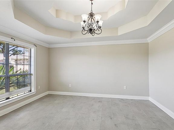 3rd image of 5521 Bentley Dr