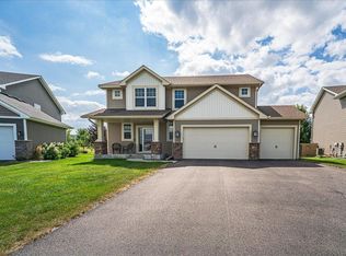 1968 Eagle Ridge Loop, Shakopee, MN 55379