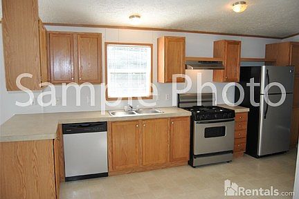 2nd image of 1719 Linares Way
