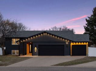 8251 208th St W, Lakeville, MN 55044