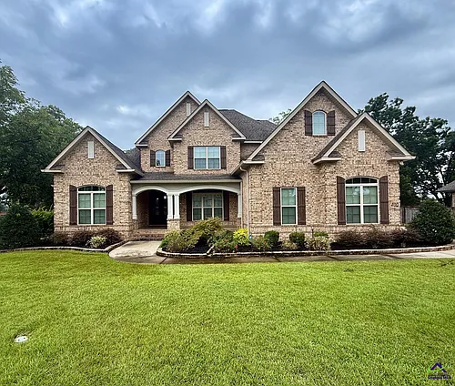 400 Southern Woods Trl Photo 1
