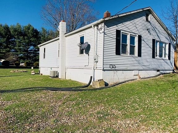 3rd image of 33 Spencer Pike Rd