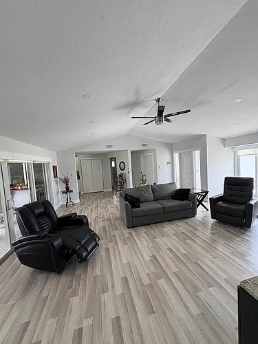 4102 Palm Tree Blvd Photo 1