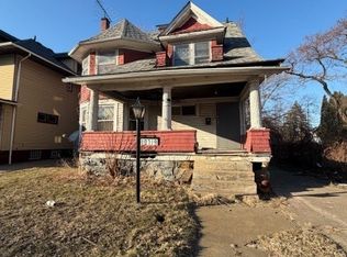 10719 Grantwood Ave, Cleveland, OH