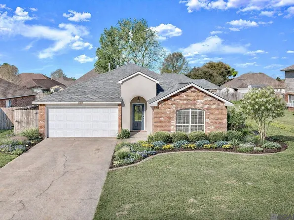 36001 Portsmouth Dr, Denham Springs, LA 70706