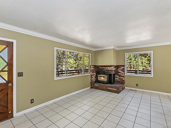 5th image of 928 W Sherwood Blvd