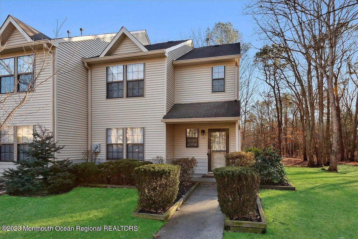 905 Poppy Place photo 1