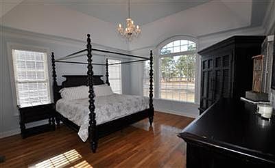 5th image of 4304 Vallamare Court SE