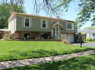 937 N Ashbury Ave, Bolingbrook, IL 60440