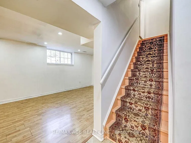 35 Pitchpine Dr — Photo 29