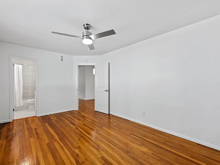 210 Emerson St #3 — Photo 7