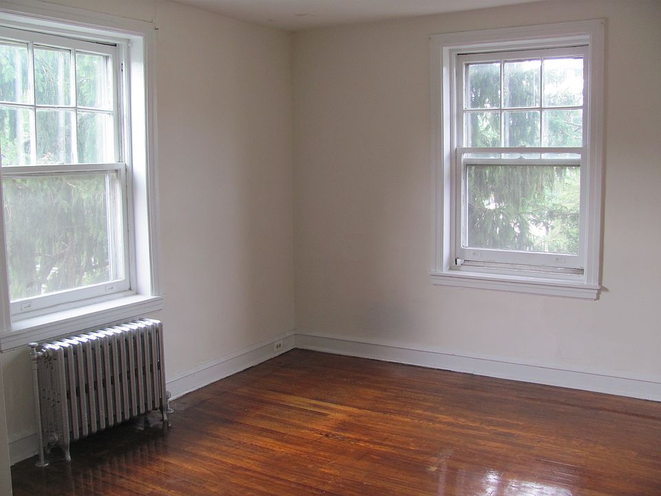 1st image of 7000 Lincoln Dr APT F4