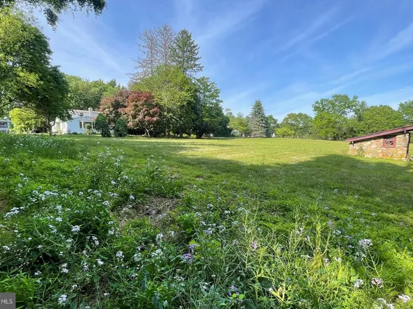 120 Diamond Rock Rd, Phoenixville, PA 19460