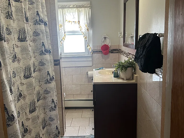 105-107 Richmond Ave #1 — Photo 3