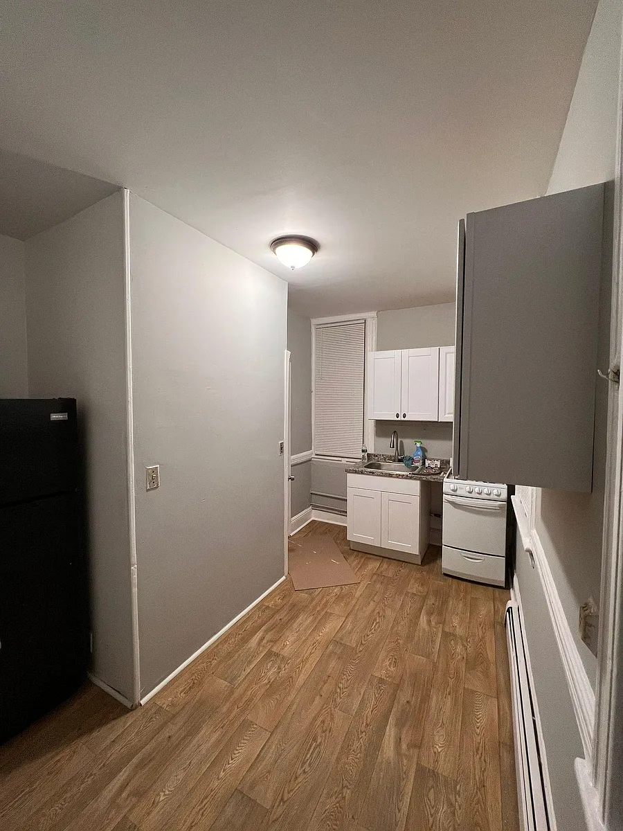 Building Photo - 1317 44th St #2R