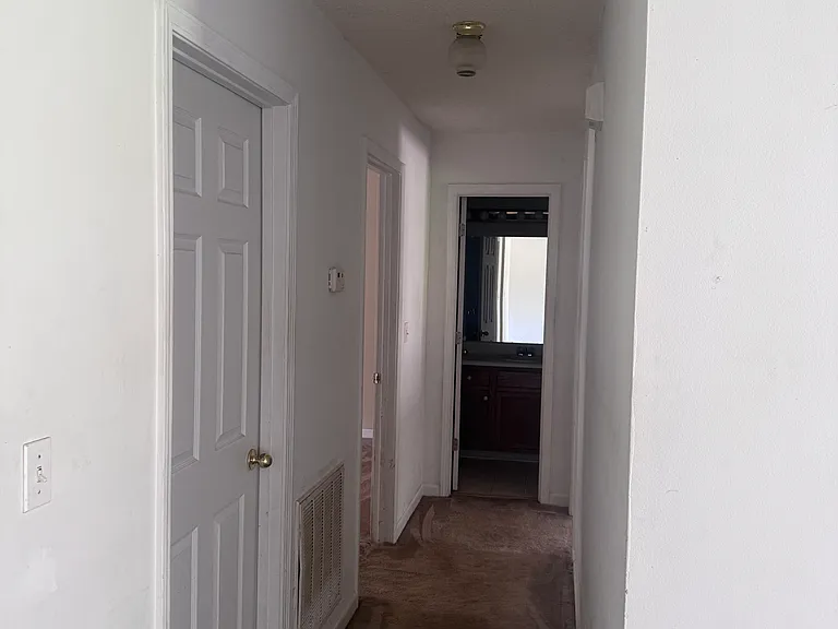 563 Hendrix Rd — Photo 11