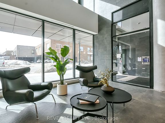 4th image of 39 Mary St #1012