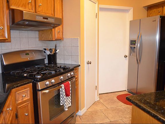 5th image of 3308 Kingsford Pl