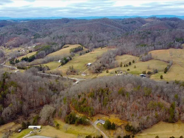 746 Archer Rd, Luttrell, TN 37779