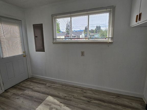 5th image of 1818 W 5th St