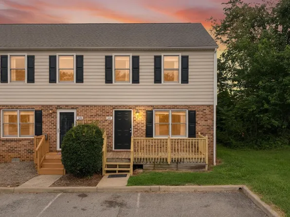 542 Leesville Rd APT 127, Lynchburg, VA 24502