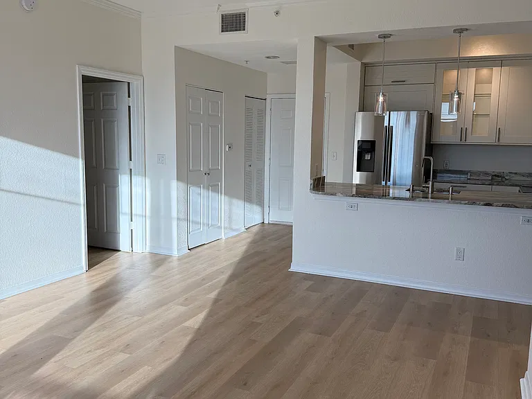 Living room/front entrance