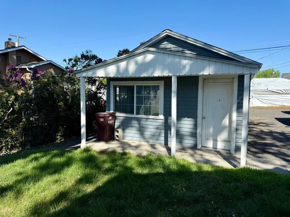 517 1/2 12th St, Clarkston, WA 99403