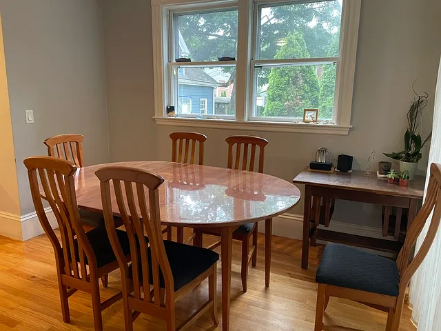 3 bed, 3.0 bath, 2800 sqft, $5,950 — Photo 4