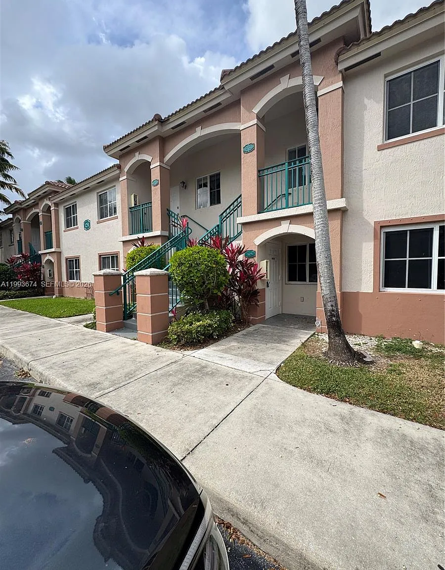 Venetia Gardens South Con — Photo 1