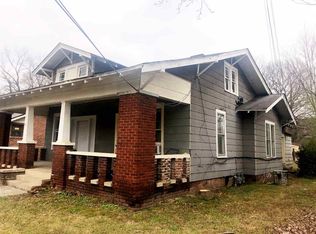 410 A & B Burkett St, Jackson, TN 38301