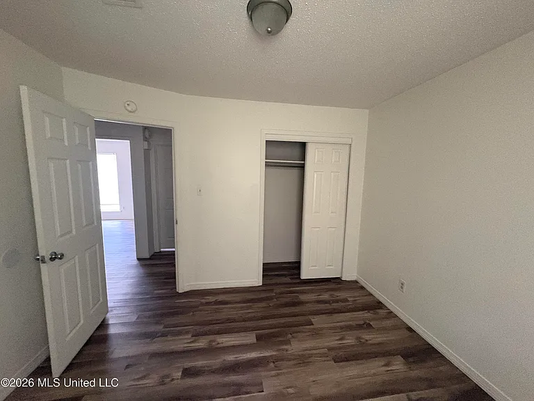 104 Olympic Cir — Photo 5