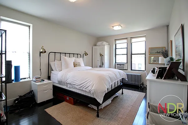 Rented by Next Door Realty NYC | media 34