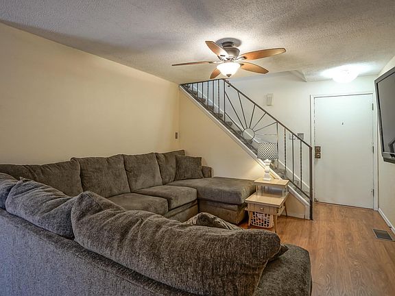 4th image of 7 Westlake Dr NE